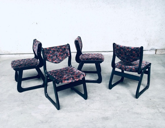 Image 1 of Ensemble de 4 chaises de salle à manger vintage MCM des années 1970 en bois teinté noir