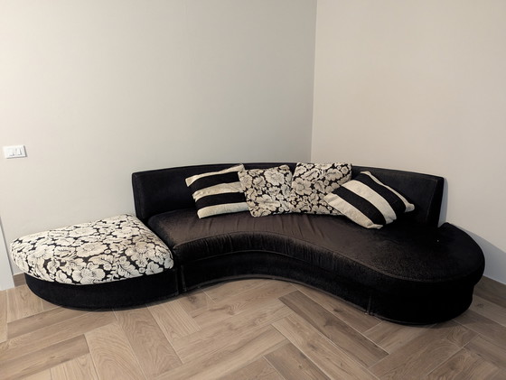 Image 1 of Sofá curvo "Capri"