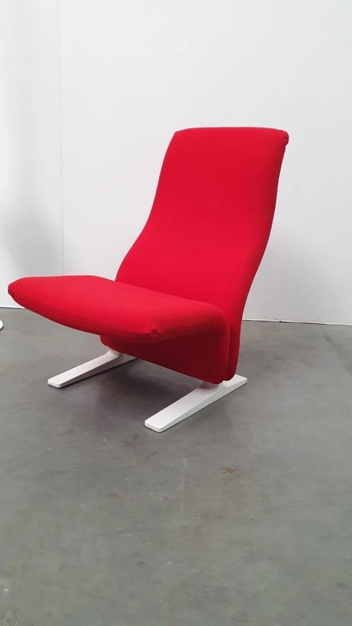 Artifort Pierre Paulin Concorde Kwekkie Poltrona dal design retrò rosso