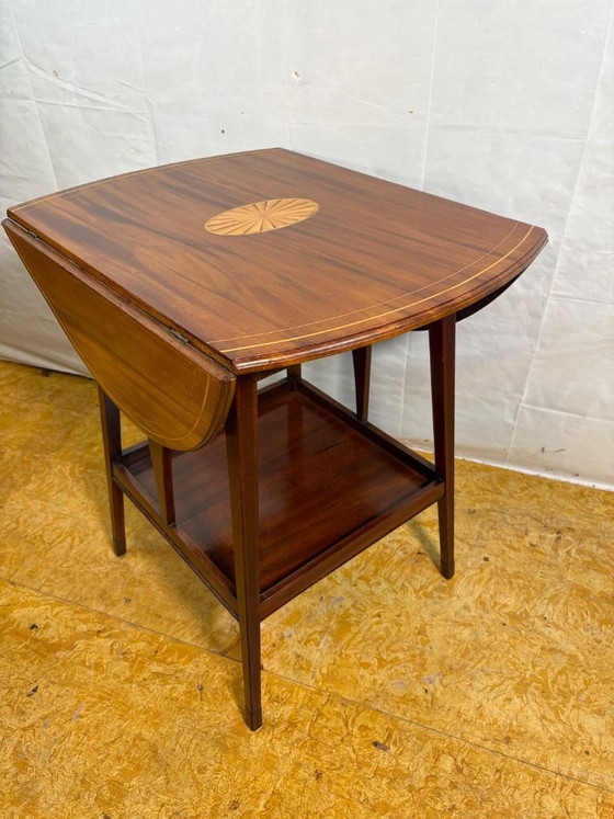 Image 1 of Antique Edwardian Mahogany Oval Drop Leaf Side Table (Circa 1900–1930)  A beautiful antique Edwardian oval drop leaf side table 
