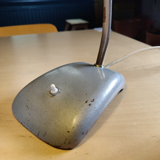 Image 1 of Magnifique lampe de bureau Bauhaus des années 1950, milieu de siècle