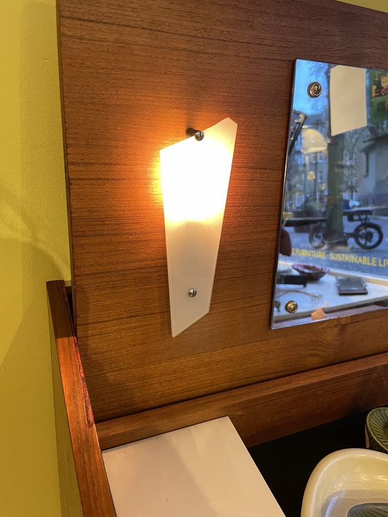 Image 1 of Kaptafel / ladekast vintage uit Denemarken teak fijner