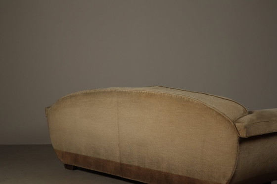Image 1 of Divano a tre posti in stile Art Déco, rivestito in velluto originale, Belgio, circa 1930.