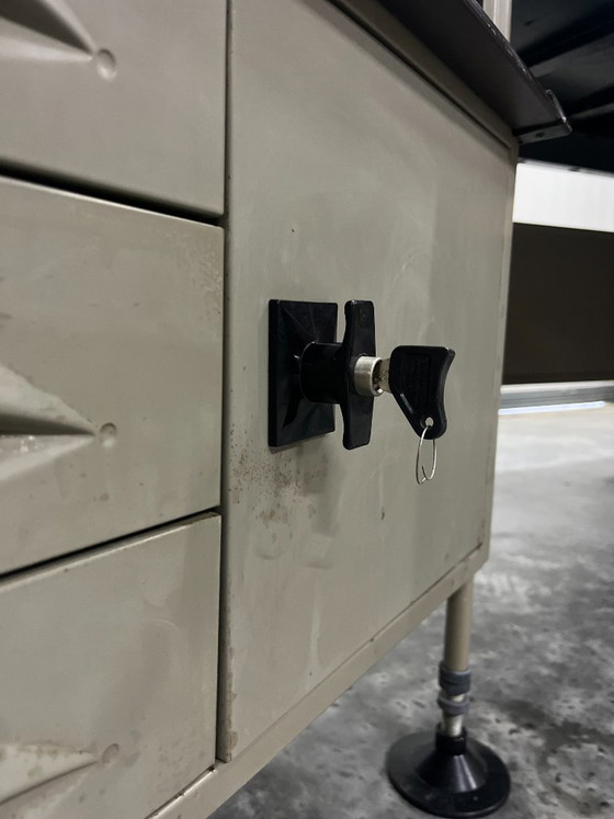 Image 1 of Olivetti Spazio Scrivania con lampada