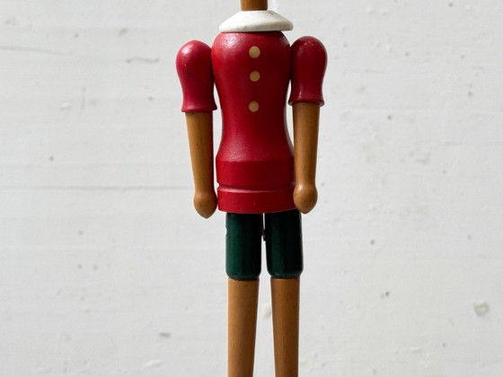 Image 1 of Ikonische Holzfigur Pinocchio, dekorative Gelenkfigur, 1960er Jahre