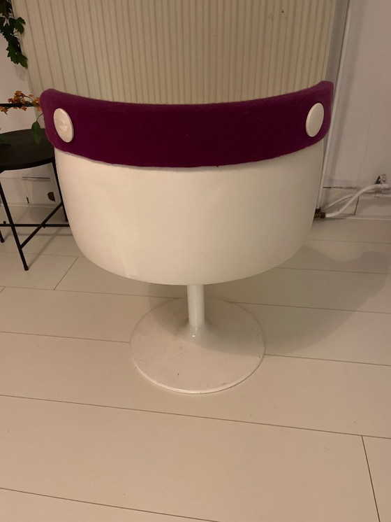 Image 1 of Chaise tulipe vintage « ère spatiale » (également appelée chaise tulipe), un design emblématique des années 1970