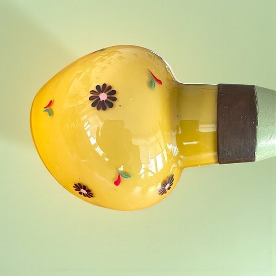 Image 1 of Lámpara de araña Sputnik de latón y cristal amarillo de mediados de siglo con 6 luces, década de 1940