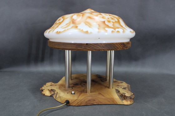 Image 1 of Lámpara de sobremesa contemporánea de madera con pantalla de cristal