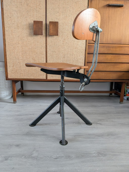 Vintage industriële stoel ontworpen door Odelberg & Olson voor JASTOL, jaren 1950.