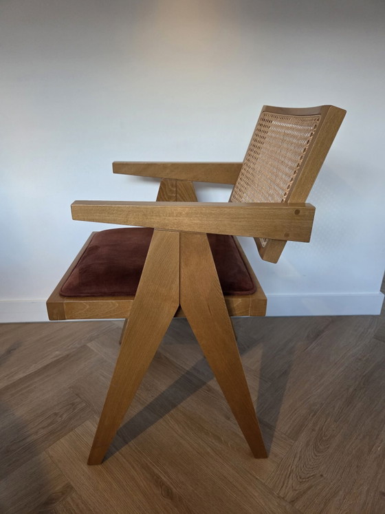 Houten stoel met rotan €100,- p.s., Eetkamerstoelen, Bruin (foto 3 van 10)