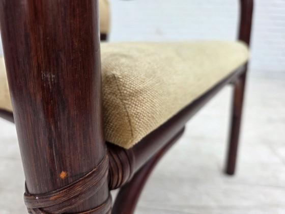 Image 1 of Jaren 80, een paar Scandinavische fauteuils, meubelbekleding van velours en bamboe.