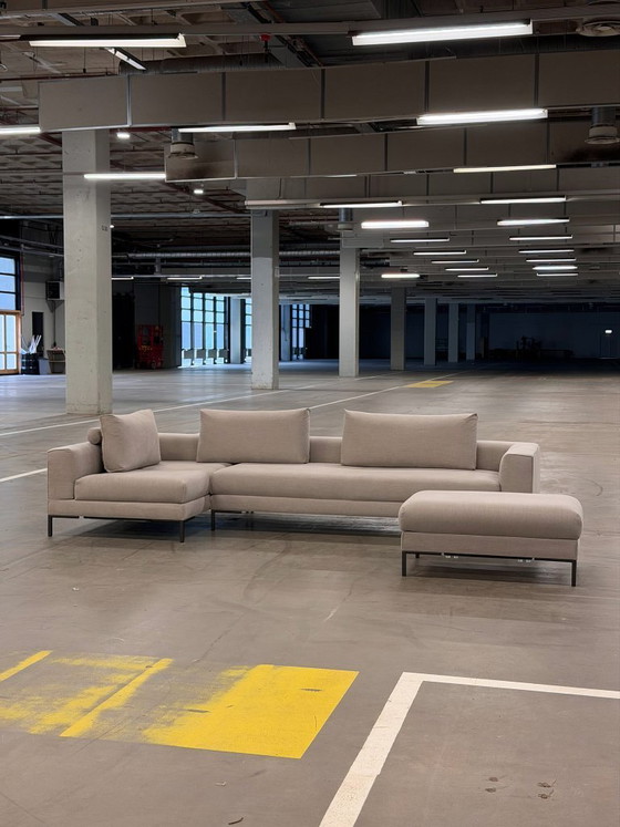 Image 1 of Design on Stock Aikon Lounge 