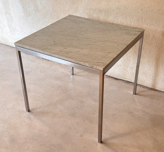 Dining table in the style of Knoll, Italy, 1990s – Marble (photo 2 of 12)