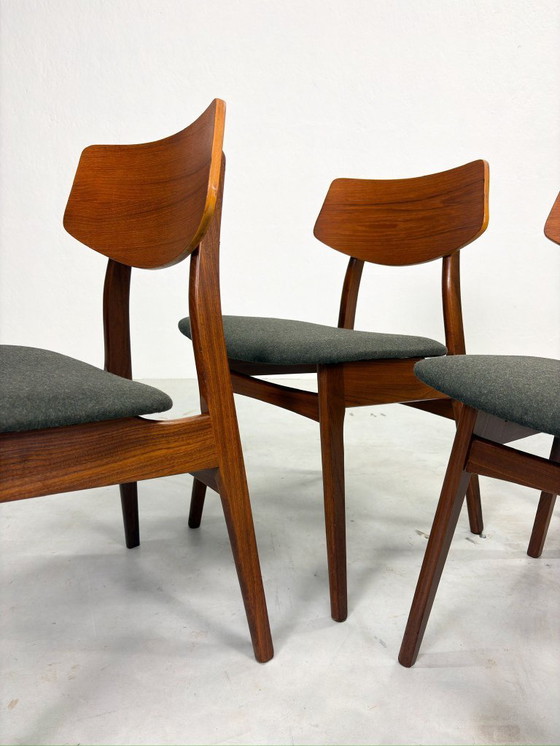 Image 1 of Set of Mid-Century Dining Chairs in Danish Design