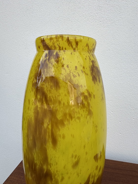 Grande vaso giallo marmorizzato Art Déco – Vasi, Vetro (photo 4 of 15)
