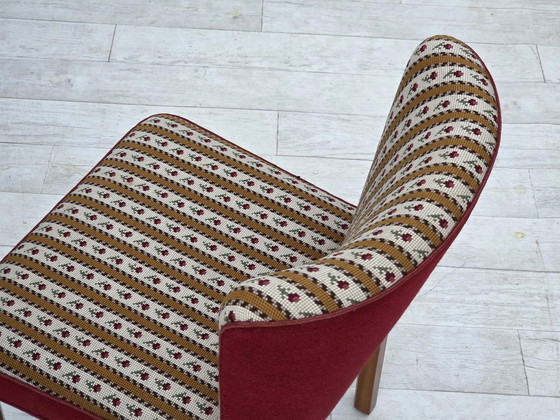Image 1 of 1960s, set de 2 fauteuils danois, tissu traditionnel danois en laine tissée, pieds en bois de frêne.