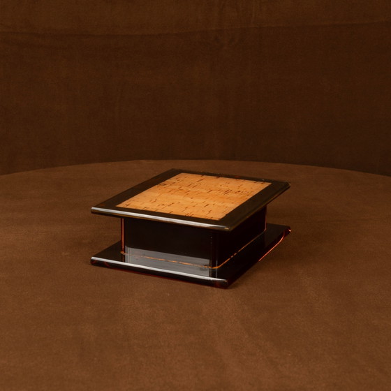 Portagioie italiano in Lucite fumé e sughero naturale, 1970 – Oggetti decorativi, Cork, Italian Design (photo 16 of 17)