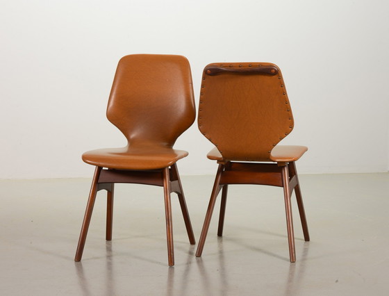Image 1 of Set di 2 sedie da pranzo in stile Webe vintage di design olandese color caramello, anni '60