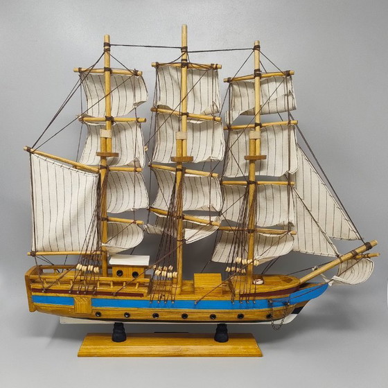 Image 1 of 1970s Astonishing HMS Endeavour Model Ship. Hecha a mano. Fabricado en Inglaterra