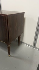 Robe vintage chargée avec un klep