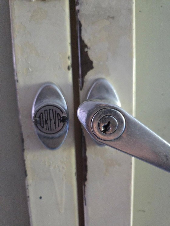 Image 1 of vintage stalen apothekerskast