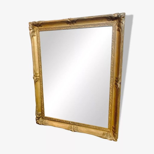 Specchio del XIX secolo con modanature dorate