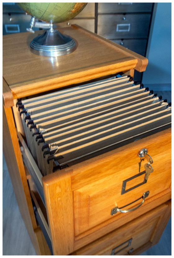 Image 1 of Archiefkast met drie laden, professionele kwaliteit.