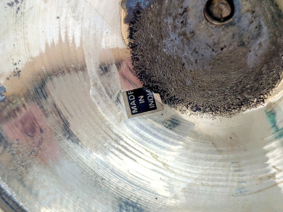 Image 1 of Set van 3 vintage messing kandelaars uit het midden van de 20e eeuw, verschillend van vorm met gedraaide en torsade-details.