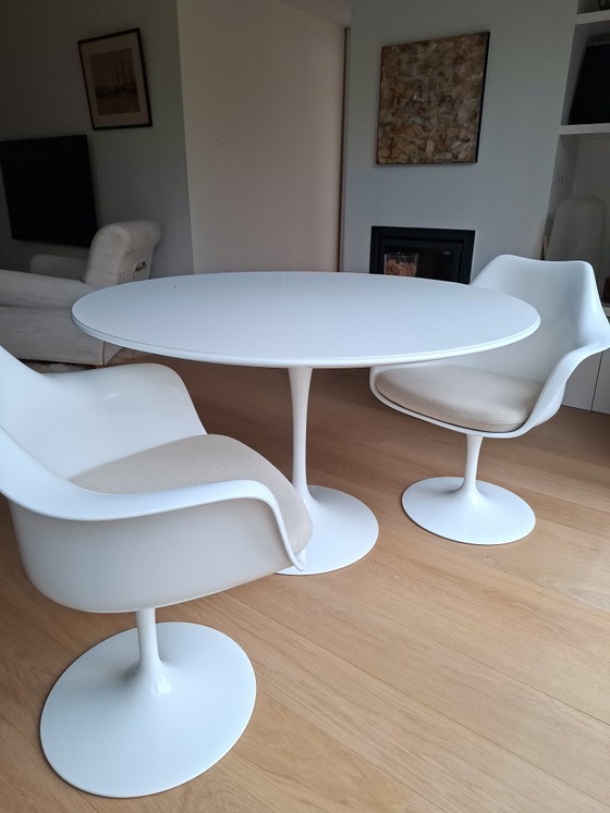 Saarinen Esstisch – Knoll, Esstische, Metal, lamine (photo 5 of 10)