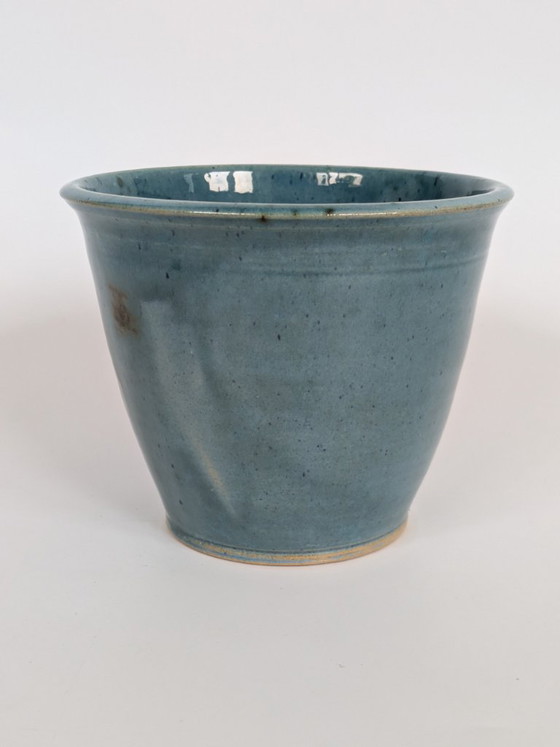 Vintage Studio Pottery plantenpot met gespikkelde turquoise en antracietkleurige glazuur, gesigneerd door de (photo 4 of 15)