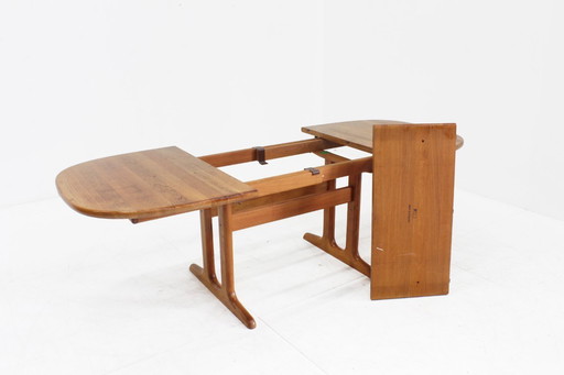 Vintage Glostrup Danish oval extendable dining table