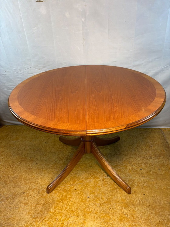 Tavolo da pranzo allungabile rotondo in teak vintage William Lawrence | Mid-Century | Ispirazione danese. Un (photo 4 of 12)