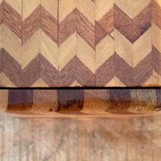 Image 1 of Scatola vintage in legno con intarsio a spina di pesce