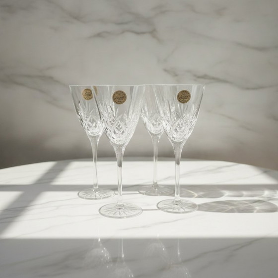 Image 1 of Elegante set di 4 calici da vino in cristallo Cristal d'Arques William con un motivo scintillante a taglio di diamante.