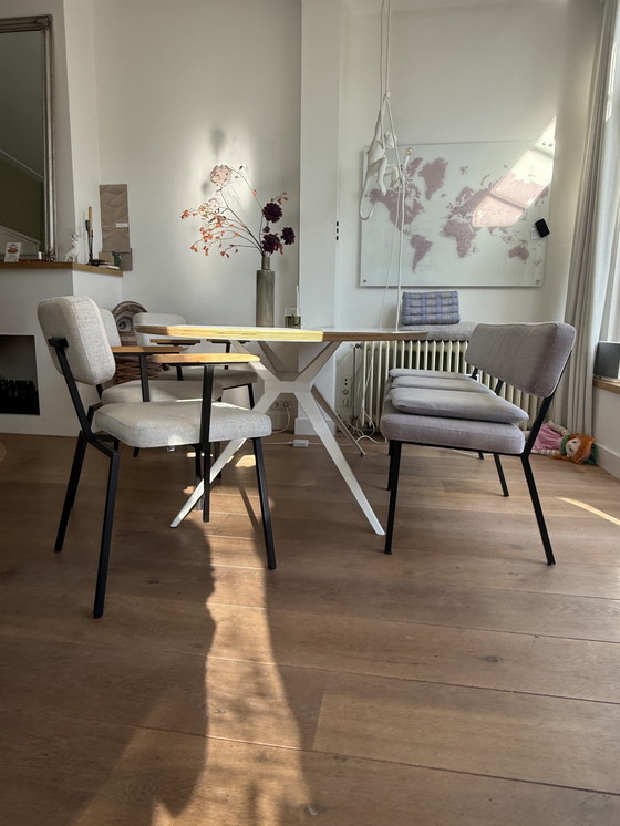 Image 1 of Ovale eettafel model de Zwaan van Seuren ( nieuw blad) 