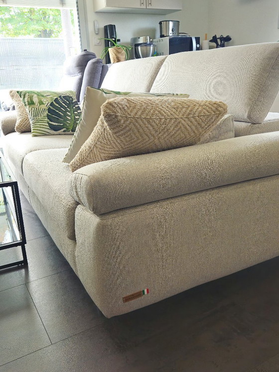 Image 1 of Nibbio lichtbeige 3-zitsbank! 3 maanden oud.