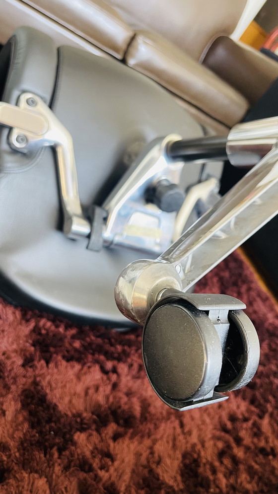 Image 1 of Sillón Herman Miller Equa Executive