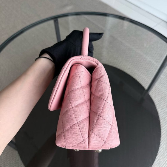 Image 1 of Chanel Coco Handle Small - Collection Caviar matelassé rose et or