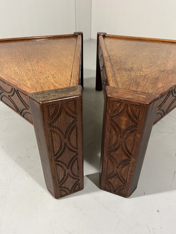 Image 1 of Brutalistische Driehoekige Eiken Salon Of Bijzettafels 1970'S