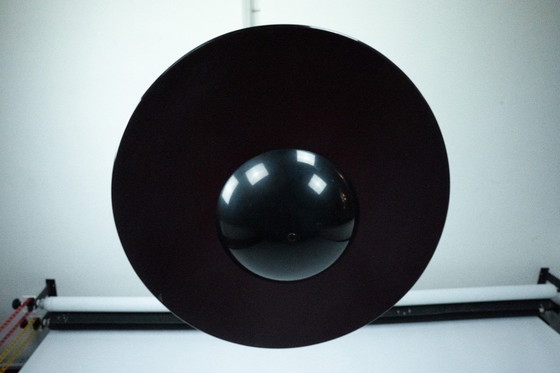 Image 1 of Lampada a sospensione nera vintage anni '90 con paralume in vetro. Italia