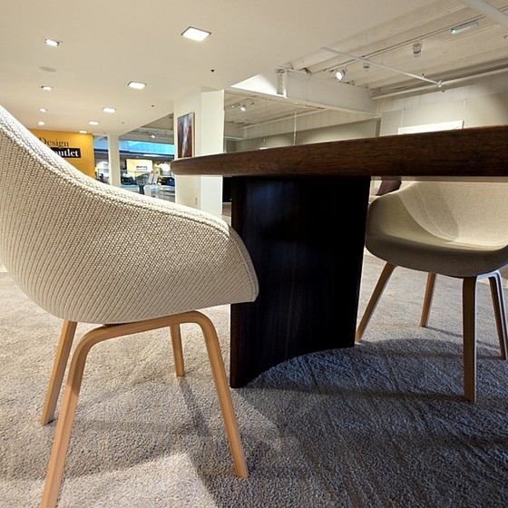 Image 1 of Arco Dew dining table