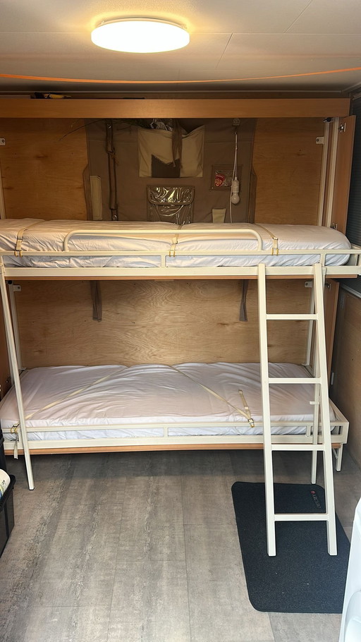 Klappbett - Etagenbett - Schränke