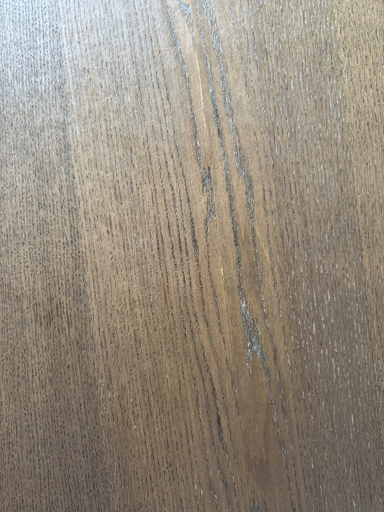 Image 1 of Table ronde Madrid BoConcept