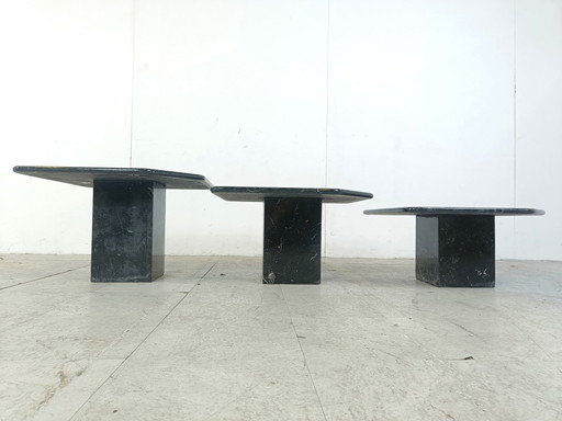 Tables gigognes ou tables d'appoint en marbre vintage