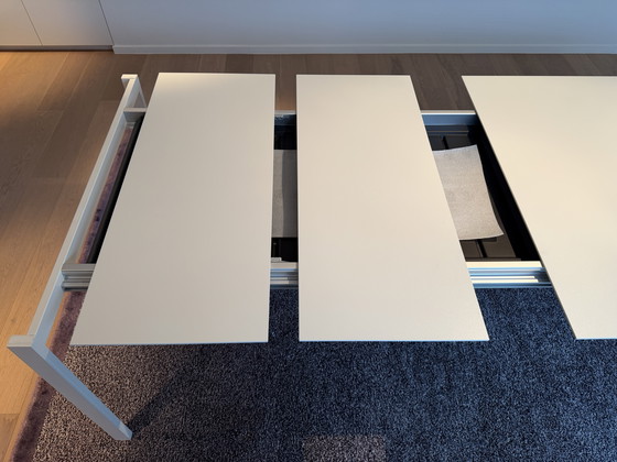 Image 1 of Thin-K Kristalia Ausziehtisch