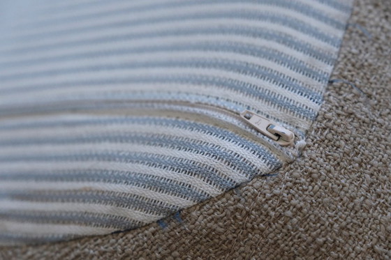 Image 1 of Conjunto icónico de Togo en un estado excepcionalmente bello.