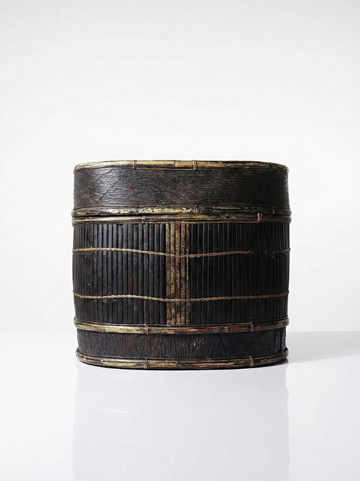 "Tampung" box, bamboo and leaf, Indonesia, Lombok, early 20th century