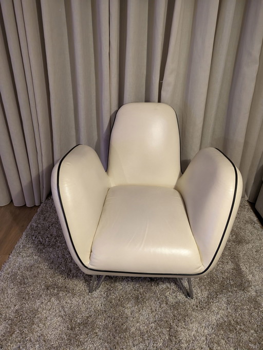 Top form Pinto armchair