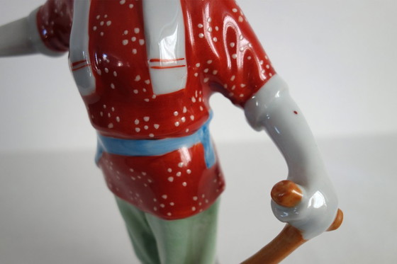 Image 1 of Estatua femenina de porcelana china con forma de galleta - Revolución Cultural n.º 6