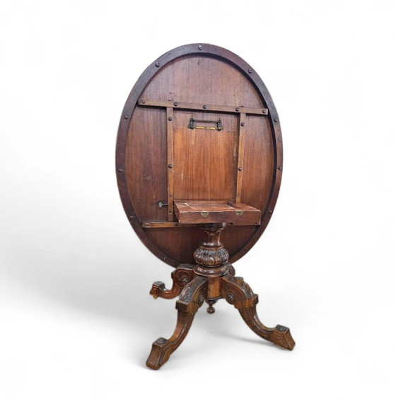 Ovaler viktorianischer Klapptisch
Frühstückstisch / 1840er Jahre – Esstische (photo 20 of 22)